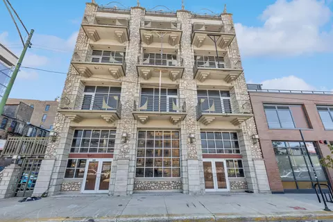 165 N May St, Chicago, IL 60607