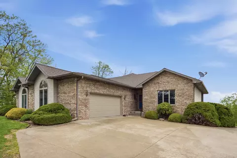 1009 Melody Hls, Fulton, IL 61252