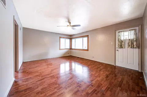 Living - 4243 Konrad Ave, Lyons, IL 60534 photo 1 of 2