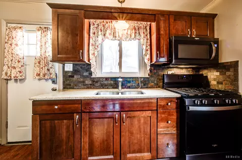 Kitchen - 4243 Konrad Ave, Lyons, IL 60534 photo 1 of 3