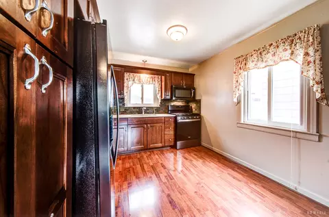 Kitchen - 4243 Konrad Ave, Lyons, IL 60534 photo 2 of 3