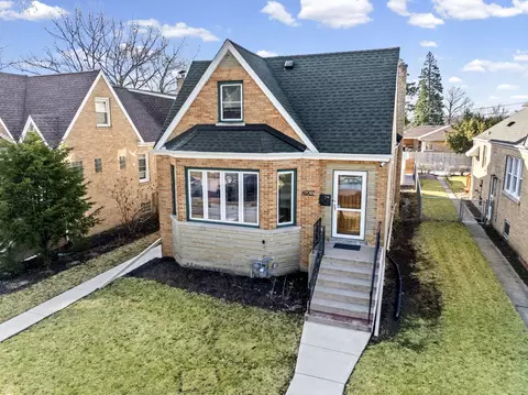 4907 Sherwin Ave, Skokie, IL 60077