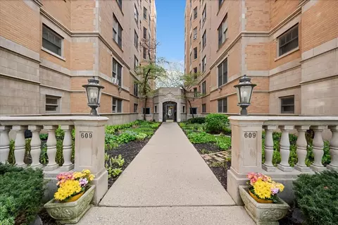 609 W Stratford Pl #3B, Chicago, IL 60657