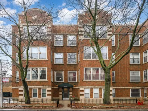 1215 W Rosemont Ave #1, Chicago, IL 60660