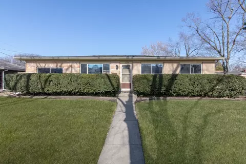 Exterior - 170 Westmere Rd, Des Plaines, IL 60016 photo 2 of 2