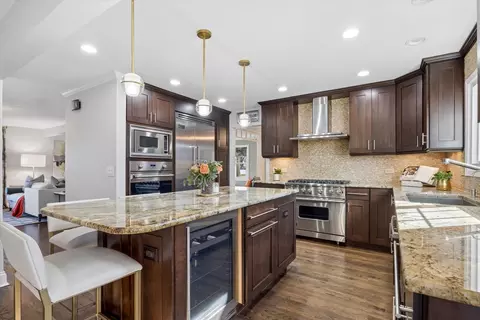 606 W Franklin St, Wheaton, IL 60187 photo 17