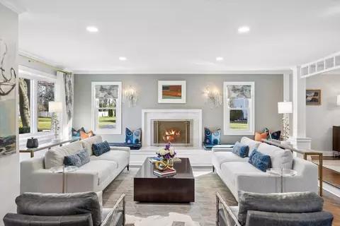 606 W Franklin St, Wheaton, IL 60187 photo 8