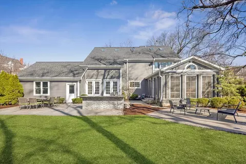 606 W Franklin St, Wheaton, IL 60187 photo 6