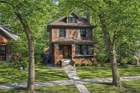 833 Lincoln St, Evanston, IL 60201