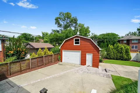Exterior - Undisclosed, Chicago, IL 60643 photo 7 of 7