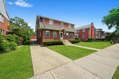 Exterior - Undisclosed, Chicago, IL 60643 photo 3 of 7