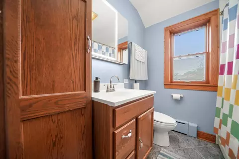 Bath - Undisclosed, Chicago, IL 60643 photo 1 of 2