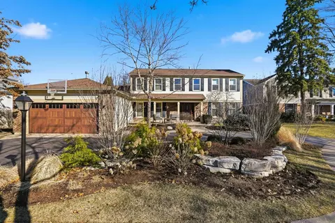 2745 Quail Ln, Northbrook, IL 60062
