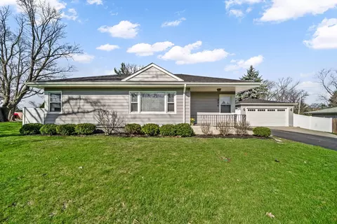 1 S336 Buttercup Ln, Villa Park, IL 60181