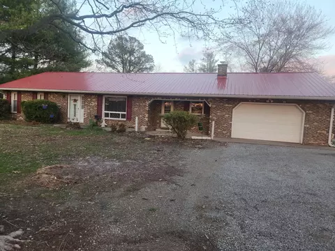 103 Smith Dr, De Soto, IL 62924
