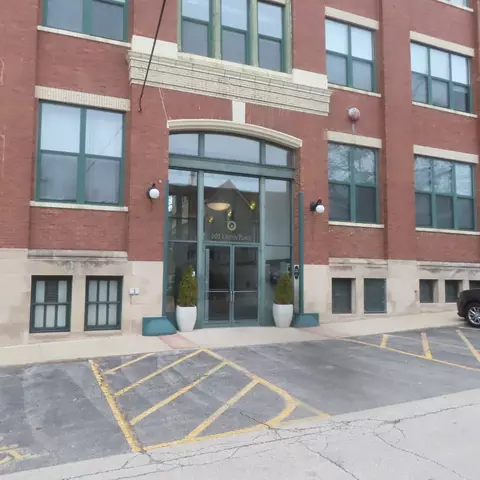601 Linden Pl #311, Evanston, IL 60202