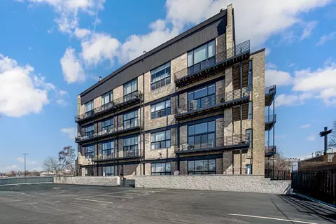 2614 N Clybourn Ave #102, Chicago, IL 60614