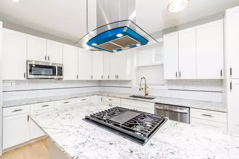 Kitchen - 4448 Joliet Ave, Lyons, IL 60534 photo 3 of 6