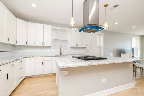 Kitchen - 4448 Joliet Ave, Lyons, IL 60534 photo 4 of 6