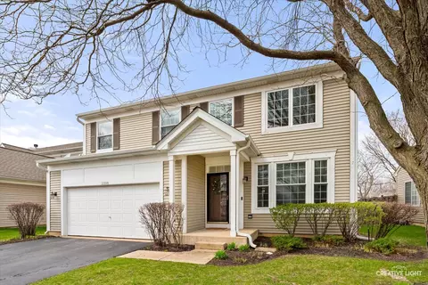 2398 Savoy Ct, Aurora, IL 60503