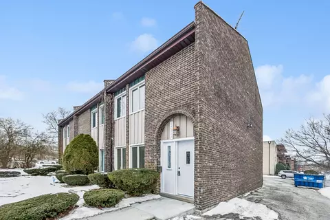 12822 Carriage Ln, Crestwood, IL 60418