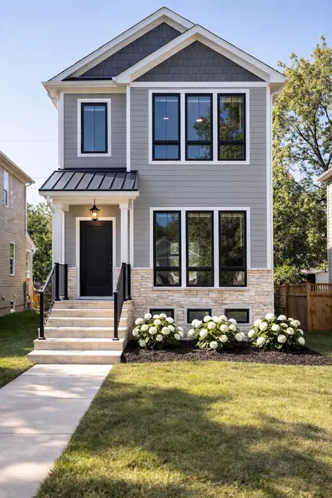 4616 N Claremont Ave, Chicago, IL 60625