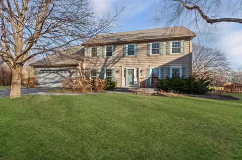 840 Mobile Ct, Naperville, IL 60540