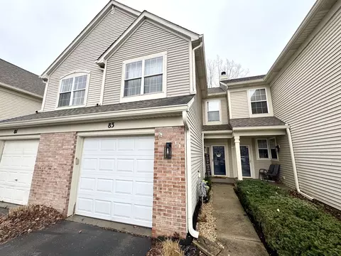 83 Keeneland Ct, Grayslake, IL 60030