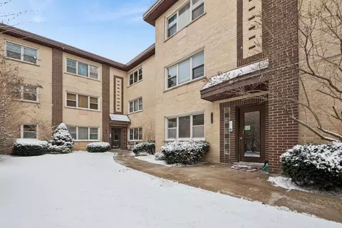 1538 W Chase Ave #1N, Chicago, IL 60626