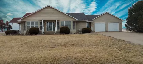 36 Illinois 17 Hwy, New Windsor, IL 61465