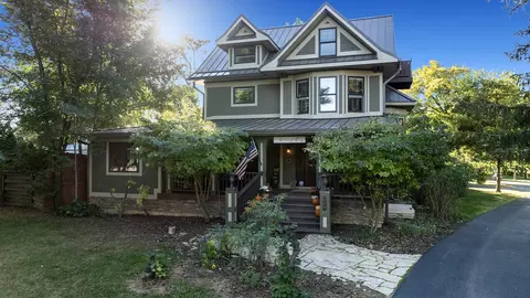 409 N State St, Franklin Grove, IL 61031