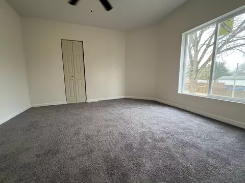 Bedroom - 601 E Hickory St, Chatsworth, IL 60921 photo 1 of 5