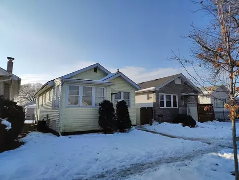 5541 W Grace St, Chicago, IL 60641