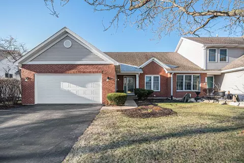 3414 Lake Shore Dr, Joliet, IL 60431