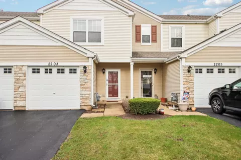 2203 Flagstone Ln #2203, Carpentersville, IL 60110