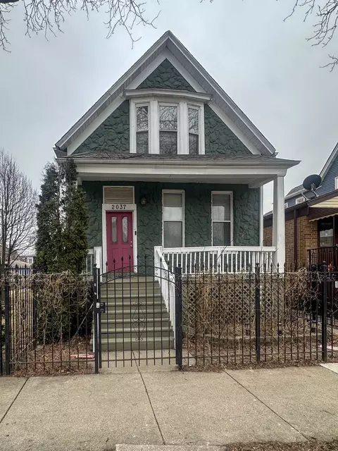 2037 N Tripp Ave, Chicago, IL 60639