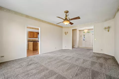 Living - 592 Rose Ln, Bartlett, IL 60103 photo 2 of 2