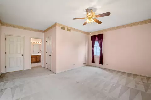 Bedroom - 592 Rose Ln, Bartlett, IL 60103 photo 2 of 4