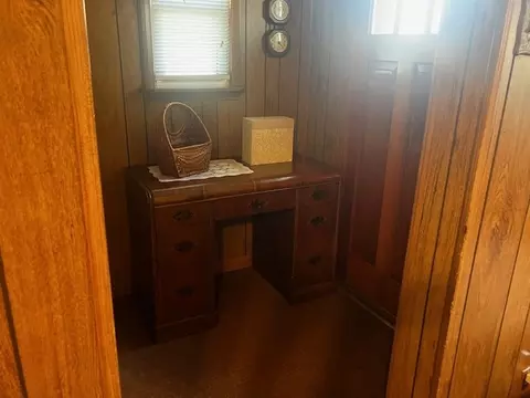 Entry Way - 425 E Dakota St, Spring Valley, IL 61362 photo 2 of 2