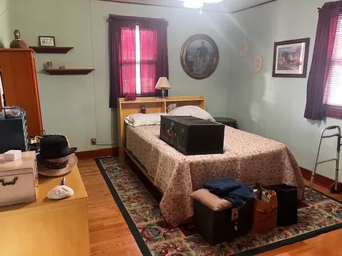 Bedroom - 425 E Dakota St, Spring Valley, IL 61362 photo 1 of 4