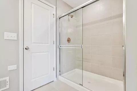 Bath - 446 Bower Ln, Oswego, IL 60543 photo 2 of 3
