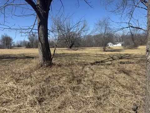 1542 Key Ct, Varna, IL 61375