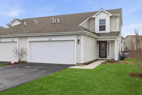 171 Maryland Ln, Pingree Grove, IL 60140