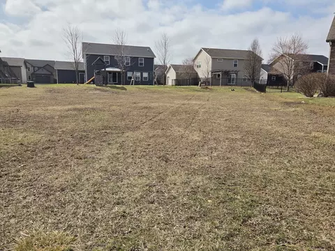 1766 Hicksii Rd, Normal, IL 61761 photo 5