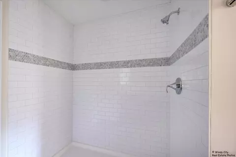 Bath - Undisclosed, Cary, IL 60013 photo 2 of 3