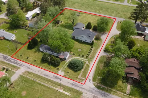 View/Area - 202 S Ervin St, Pittsburg, IL 62974 photo 1 of 6
