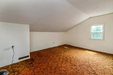 Bedroom - 202 S Ervin St, Pittsburg, IL 62974 photo 7 of 11