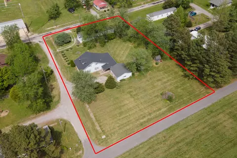 View/Area - 202 S Ervin St, Pittsburg, IL 62974 photo 4 of 6