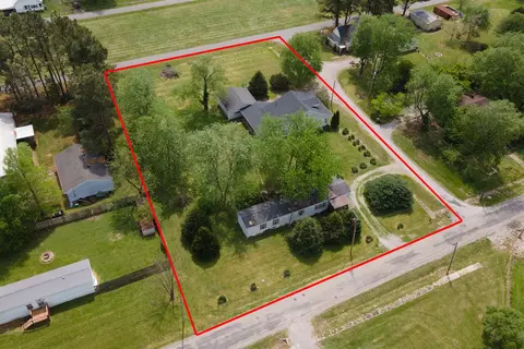 View/Area - 202 S Ervin St, Pittsburg, IL 62974 photo 2 of 6