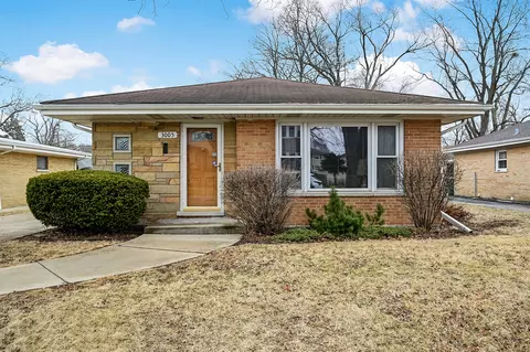 3005 Downing Ave, Westchester, IL 60154